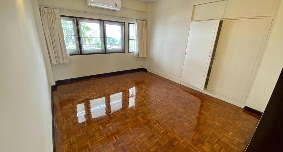 For rent 3 ベッドルーム condo in Watthana, Bangkok