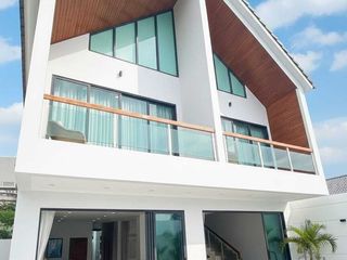 À vendre 3 chambres villa à Mueang Phuket, Phuket