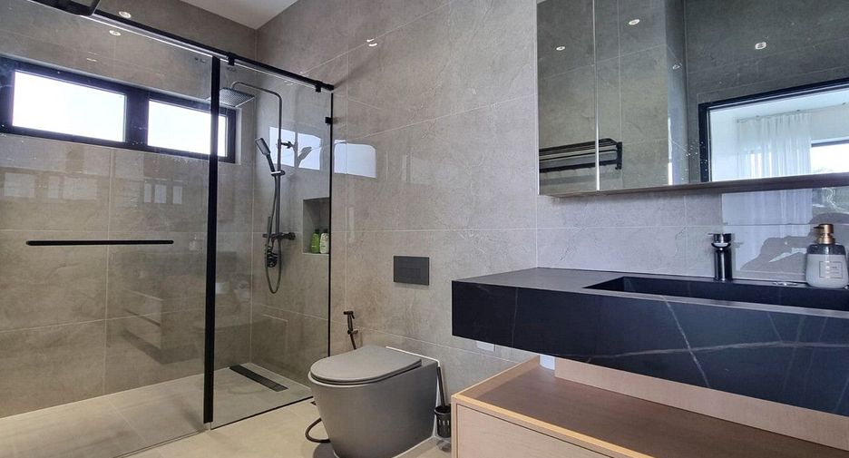 Villa en venta de 4 habitaciones en Mueang Phuket, Phuket