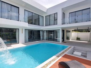 Villa zum Kauf mit 4 Zimmer in Mueang Phuket, Phuket