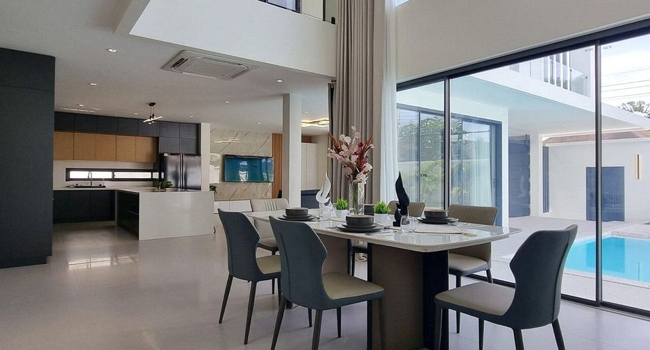 Villa en venta de 4 habitaciones en Mueang Phuket, Phuket