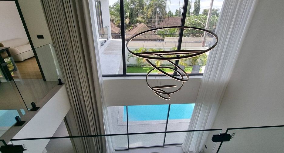 Villa en venta de 4 habitaciones en Mueang Phuket, Phuket
