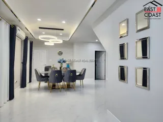 For sale 4 bedrooms house in Bang Lamung, Chonburi
