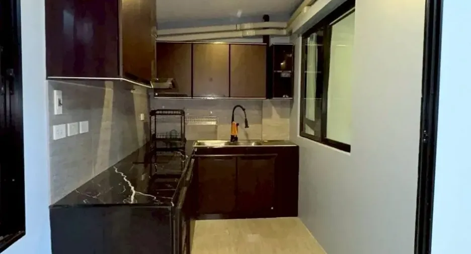 For sale 4 bedrooms townhouse in Lat Lum Kaeo, Pathum Thani