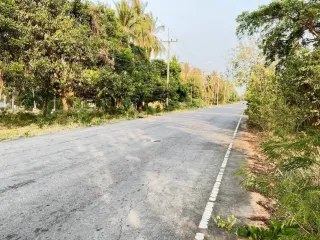 出售 土地 在 Thap Sakae, 班武里府