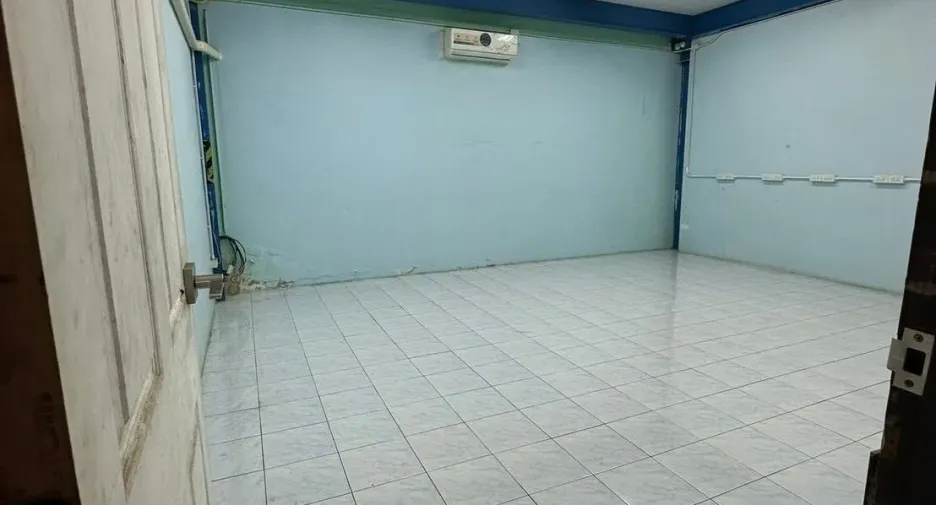 Casa en alquiler de estudio en Ban Bueng, Chonburi