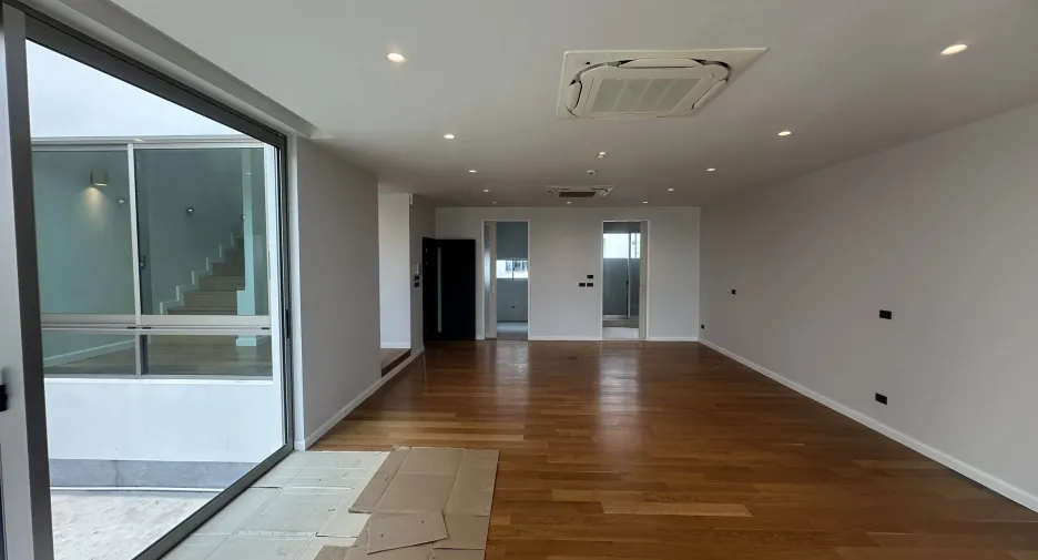 For rent and for sale 2 bedrooms office in Lat Phrao, Bangkok