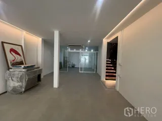 Büro zur Miete in Watthana, Bangkok