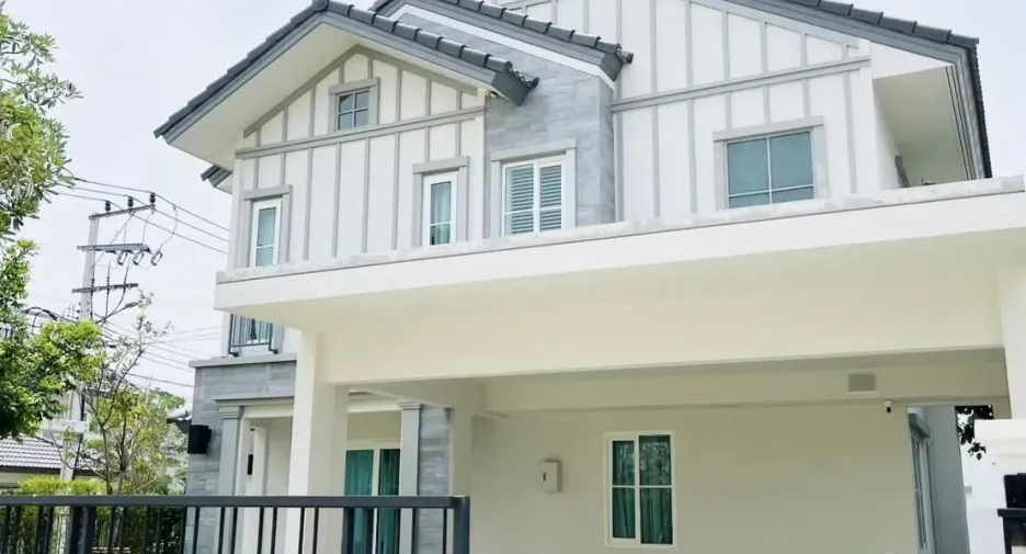 For rent 4 bedrooms house in Bang Phli, Samut Prakan