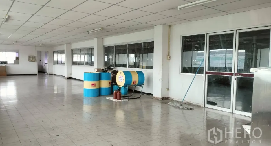 For rent warehouse in Lat Krabang, Bangkok