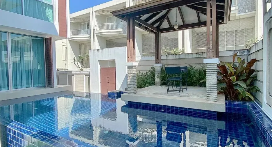 For sale 4 bedrooms villa in Cha Am, Phetchaburi