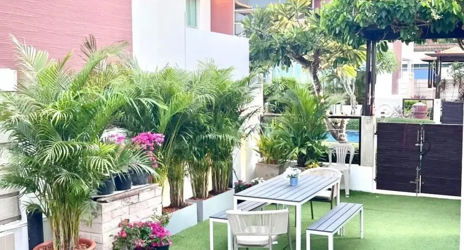 For sale 4 bedrooms villa in Cha Am, Phetchaburi