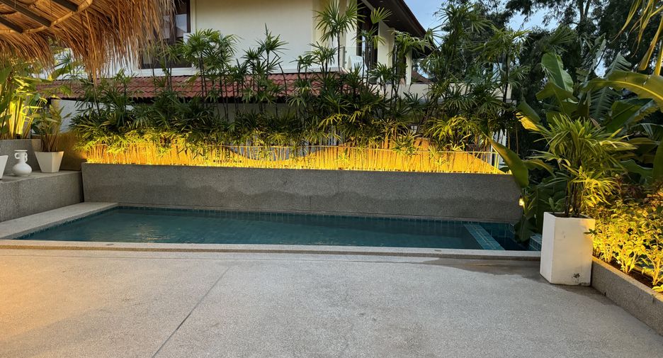 For rent 4 bedrooms villa in Ko Samui, Surat Thani