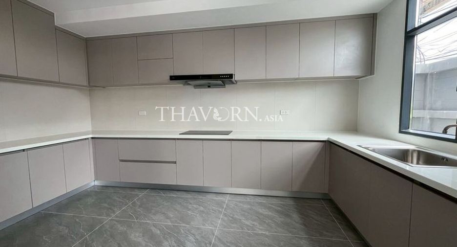 For sale 5 ベッドルーム house in Jomtien, Pattaya