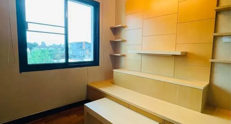 For rent 4 ベッドルーム house in Chatuchak, Bangkok