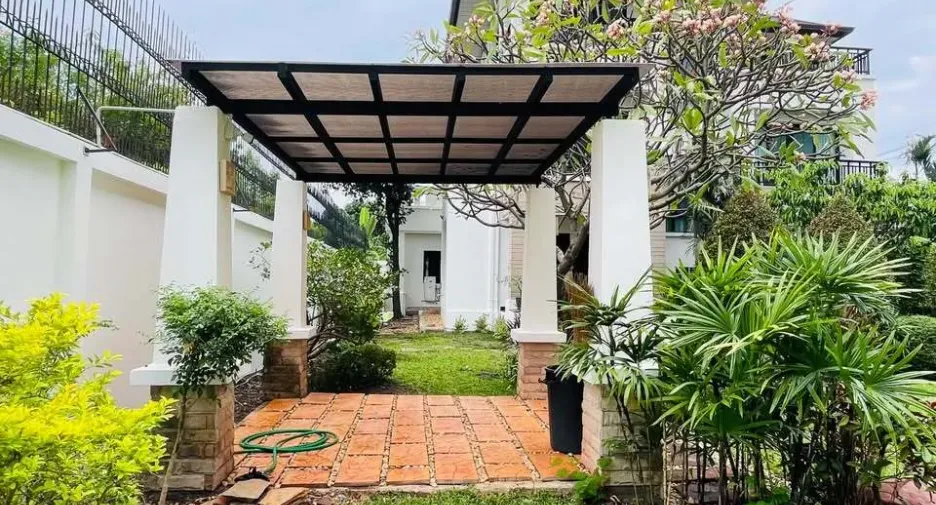 For rent 4 ベッドルーム house in Chatuchak, Bangkok