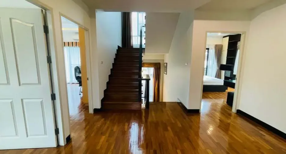For rent 4 ベッドルーム house in Chatuchak, Bangkok