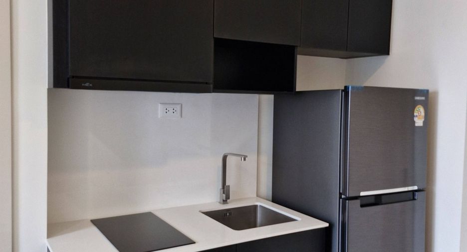 For rent 1 bed condo in Huai Khwang, Bangkok