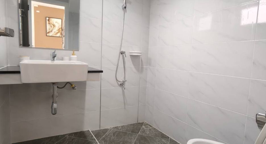 Casa en venta de 3 habitaciones en San Kamphaeng, Chiang Mai