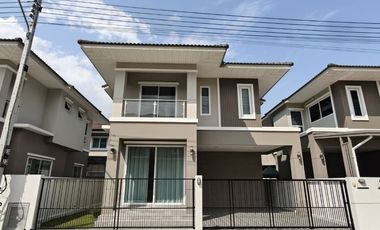 À vendre 3 chambres maison à San Kamphaeng, Chiang Mai