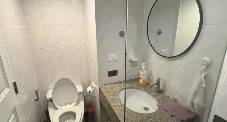 Wohnung zum Kauf mit 2 Zimmer in Khlong Toei, Bangkok