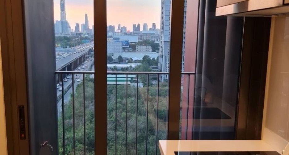 For rent 1 Beds condo in Huai Khwang, Bangkok