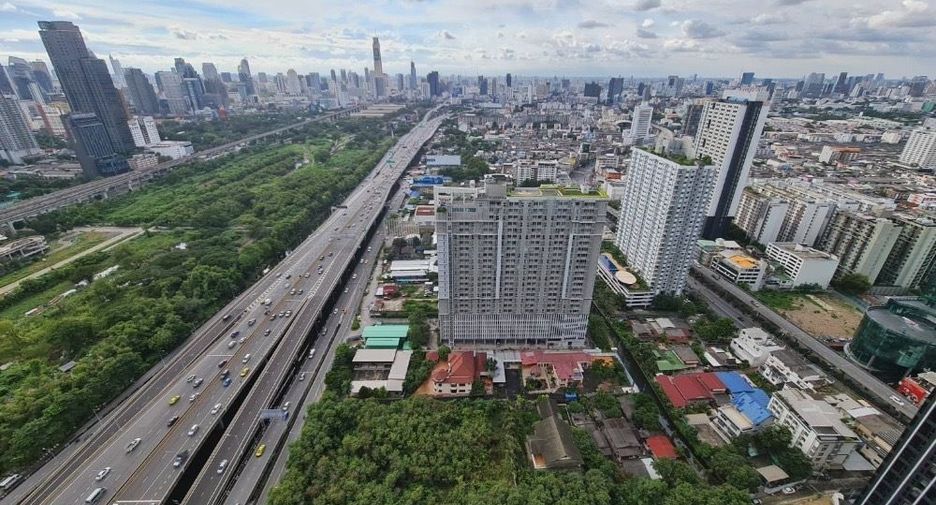 For rent 1 Beds condo in Huai Khwang, Bangkok