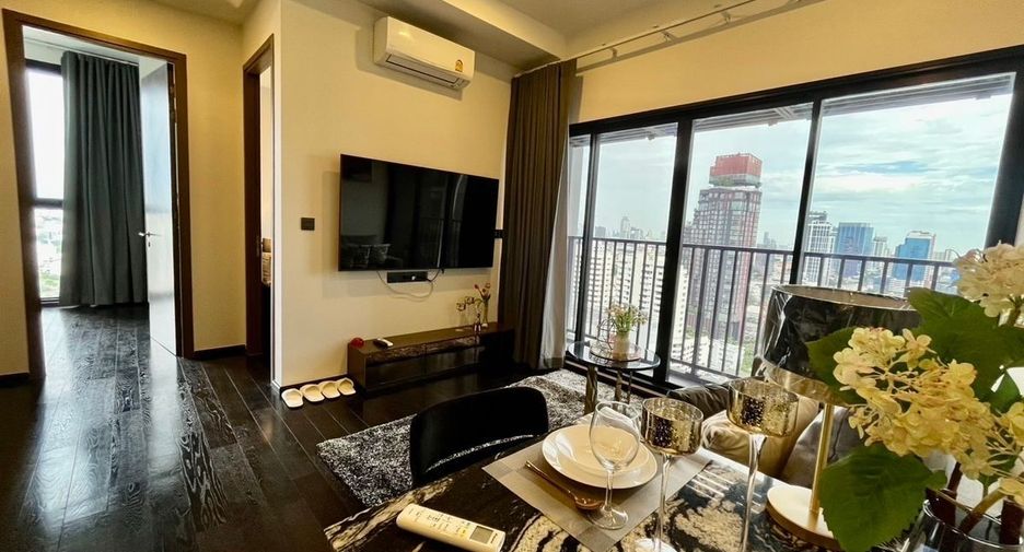 For rent 2 bedrooms condo in Watthana, Bangkok
