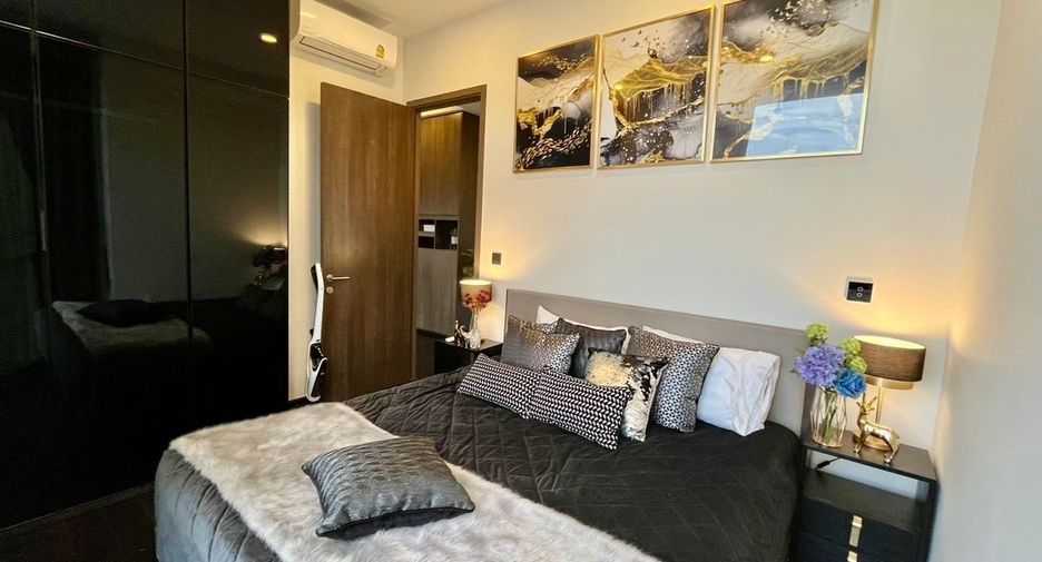 For rent 2 bedrooms condo in Watthana, Bangkok
