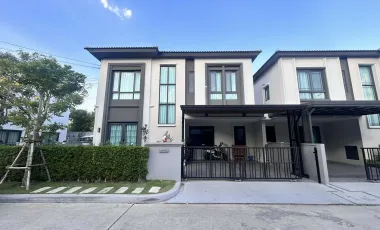 Casa en alquiler de 3 habitaciones en Bang Phli, Samut Prakan