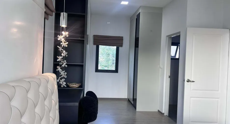 Haus zur Miete mit 3 Zimmer in Bang Phli, Samut Prakan