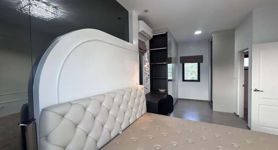 Haus zur Miete mit 3 Zimmer in Bang Phli, Samut Prakan