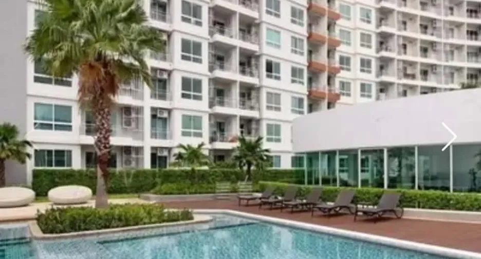 For rent 4 bedrooms townhouse in Yan Nawa, Bangkok
