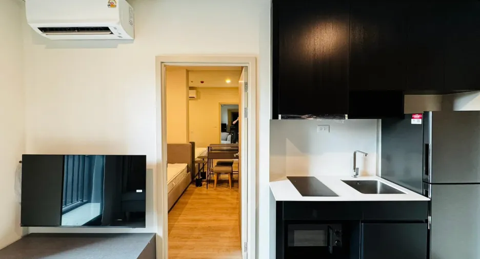 For rent 1 bed condo in Huai Khwang, Bangkok