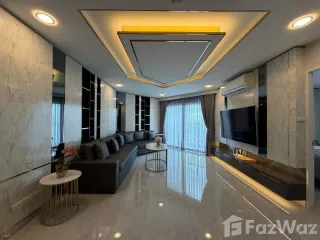 For rent 4 bedrooms condo in Huai Khwang, Bangkok