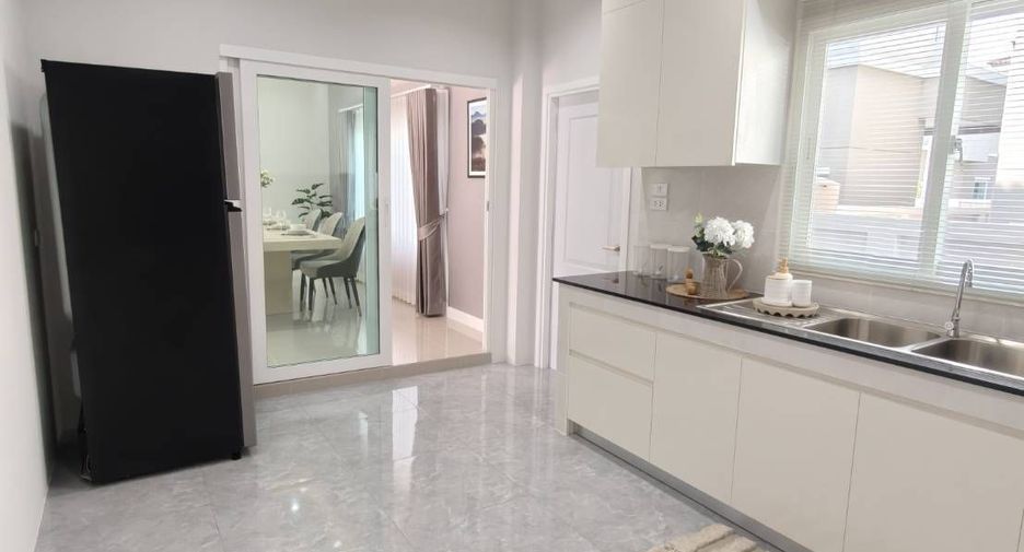 Продажа 4 спальни дом в Сан Кампаенг, Чианг Маи