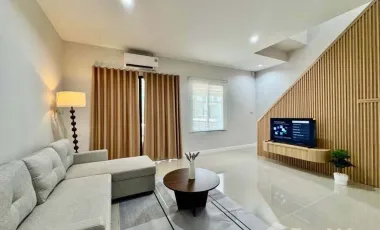 For rent 3 bedrooms townhouse in Mueang Chiang Mai, Chiang Mai