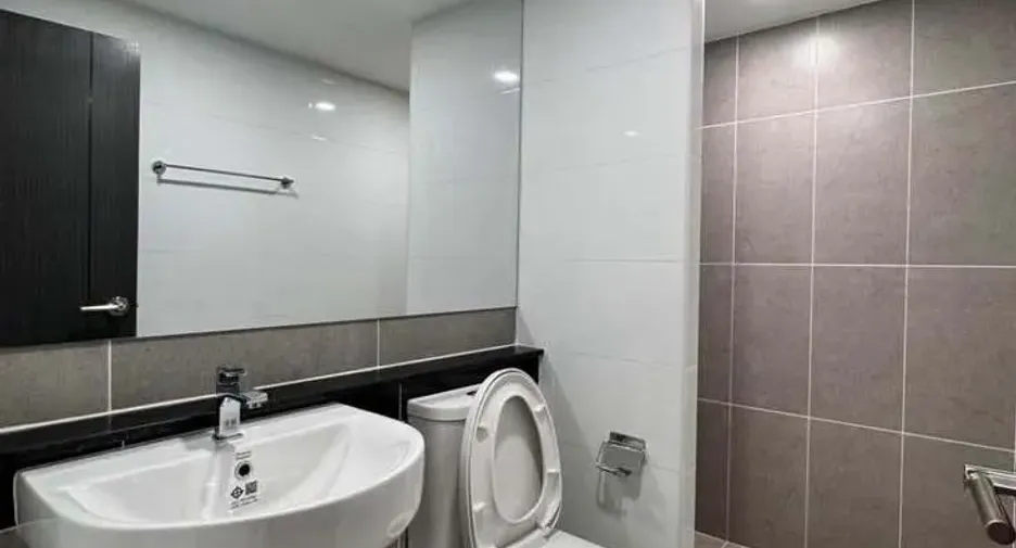 For rent 3 bedrooms townhouse in Mueang Chiang Mai, Chiang Mai