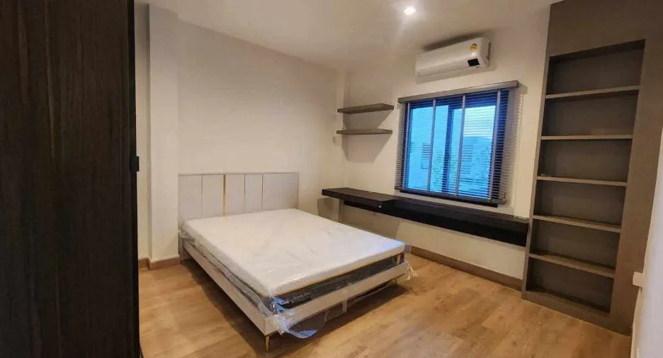 出租 4 卧室 独立屋 在 Mueang Chiang Mai, Chiang Mai