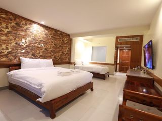 出租 11 卧室 酒店 在 Bang Lamung, Chon Buri