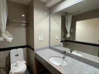 For rent 11 bedrooms hotel in Bang Lamung, Chonburi