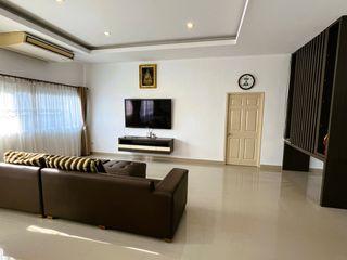 À louer 3 chambres maison à Bang Lamung, Chonburi
