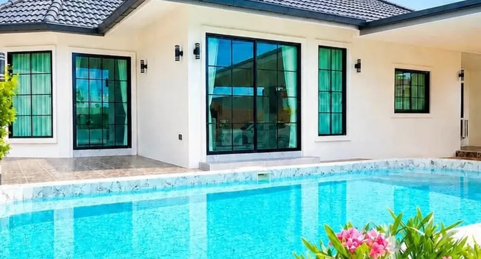 For sale 4 bedrooms house in Bang Lamung, Chonburi
