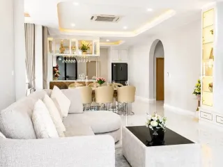 出售 4 卧室 独立屋 在 Bang Lamung, Chon Buri