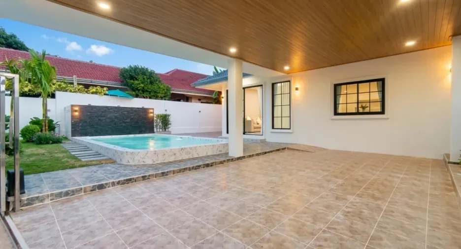 For sale 4 bedrooms house in Bang Lamung, Chonburi