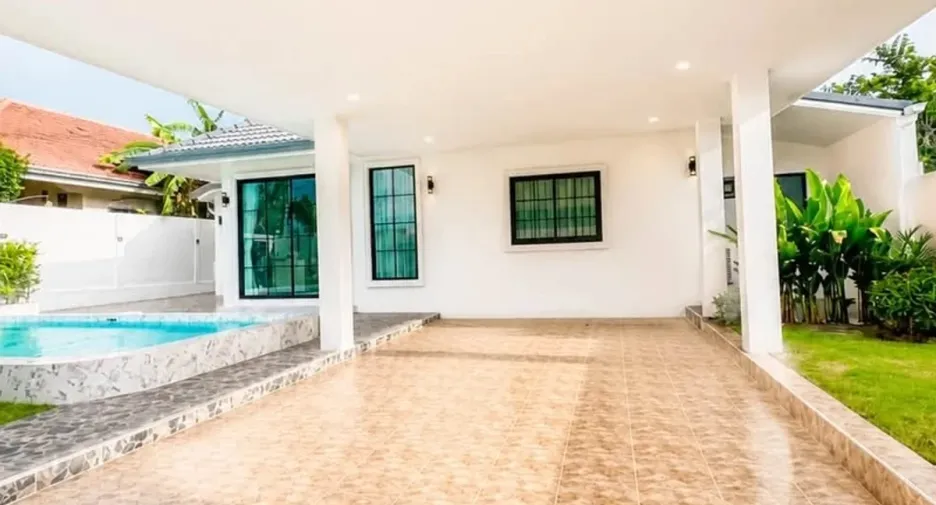 For sale 4 bedrooms house in Bang Lamung, Chonburi