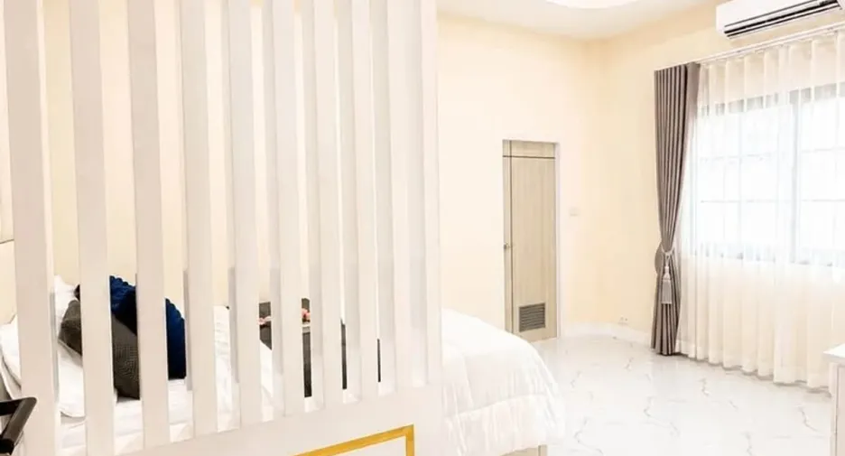 For sale 4 bedrooms house in Bang Lamung, Chonburi