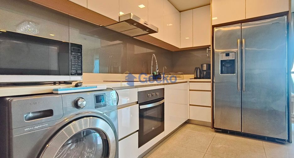 For rent 2 bedrooms condo in Bang Lamung, Chonburi