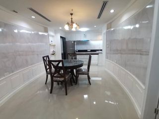 For rent 3 bedrooms condo in Yan Nawa, Bangkok