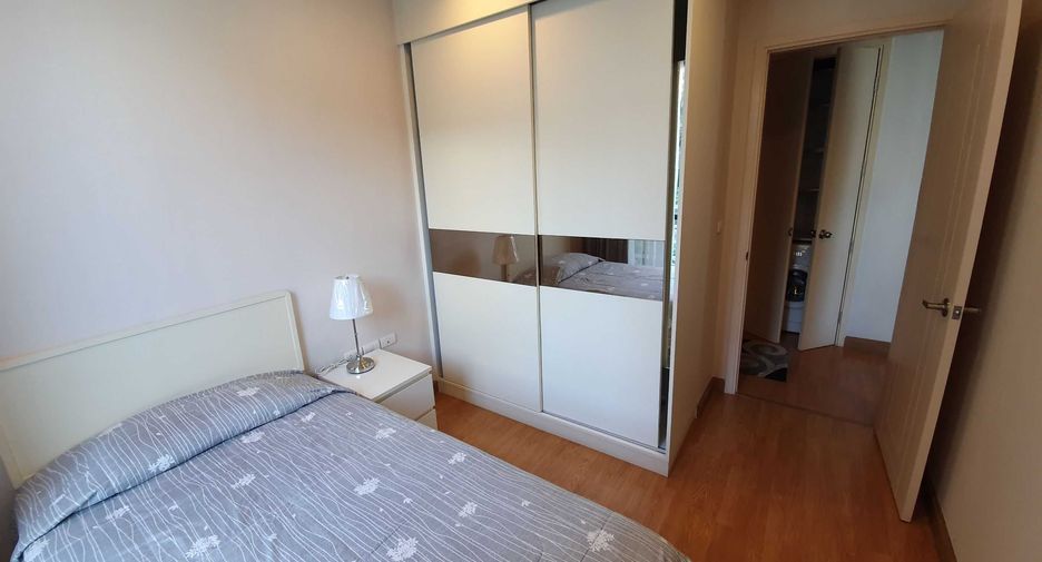 For rent 2 bedrooms condo in Phra Khanong, Bangkok